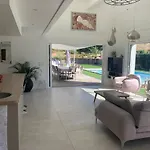 Вилла 12 Personnes Piscine Chauffee Et Jacuzzi *